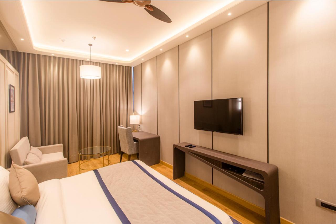 The Cove Wing Hotel Panchkula Bagian luar foto