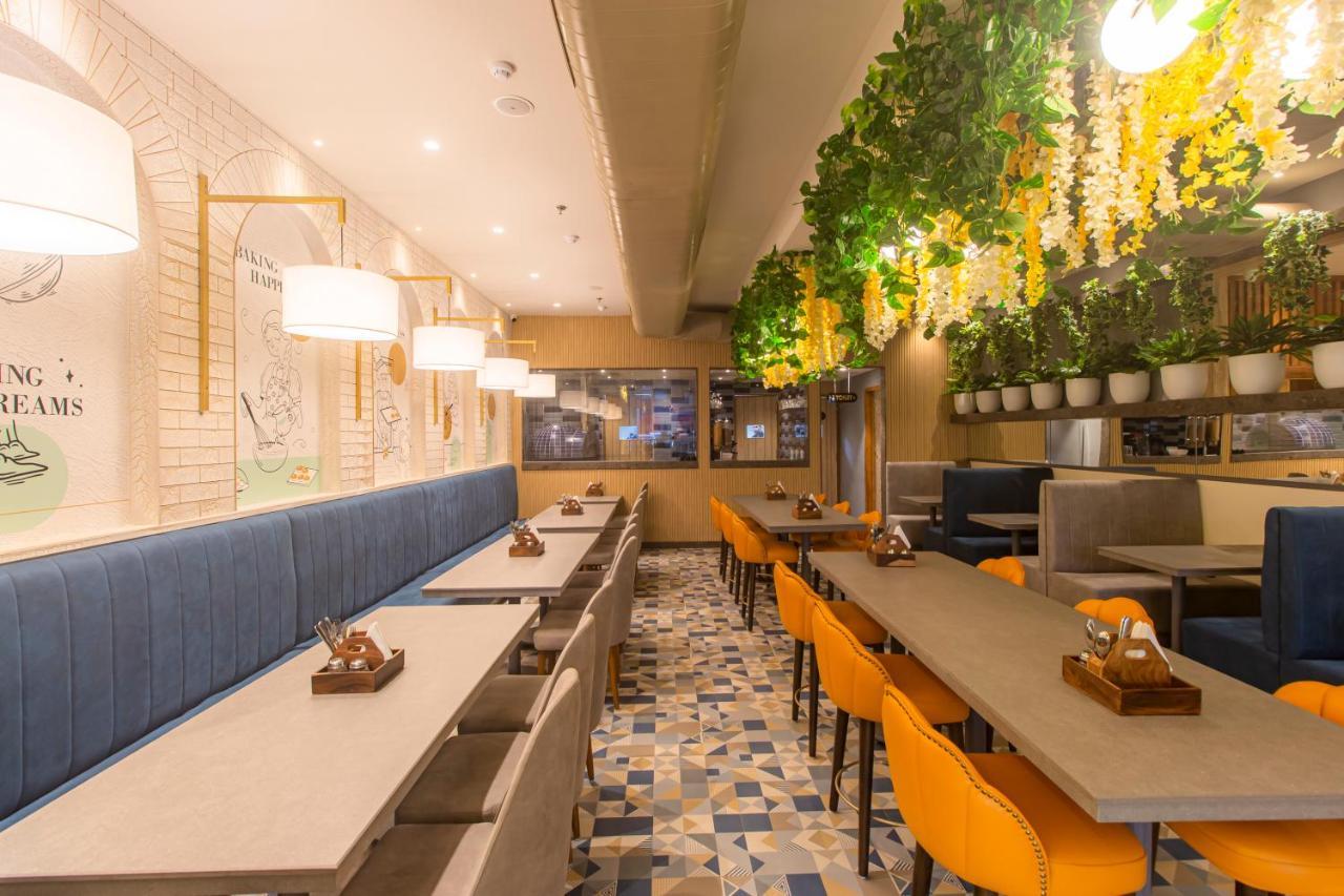 The Cove Wing Hotel Panchkula Bagian luar foto
